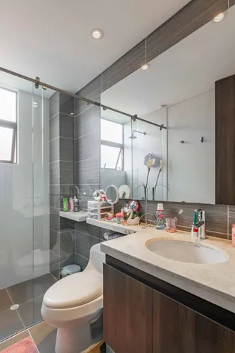 Casa En Venta En El Tejar. Cod V22949