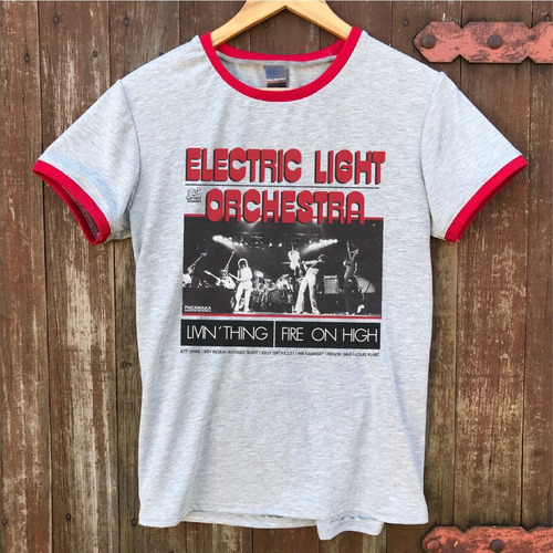 Remera Electric Light Orchestra / Gris / Puños Y Cuello Rojo