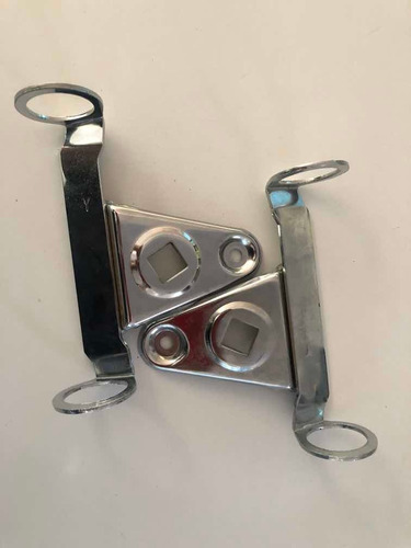 Imagen 2 de 6 de Kit Orejeras Bases De Foco Faro León Y Otros Bera