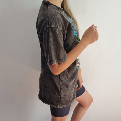 Imagen 2 de 3 de Remera Ludmi