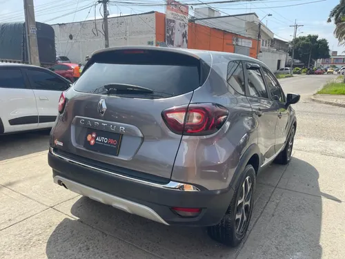 Renault Captur 2.0 Intens Automática
