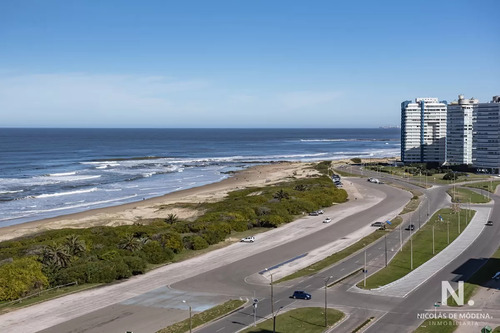 Vende Apartamento De 3 Dormitorios En Tiburon , Punta Del Este