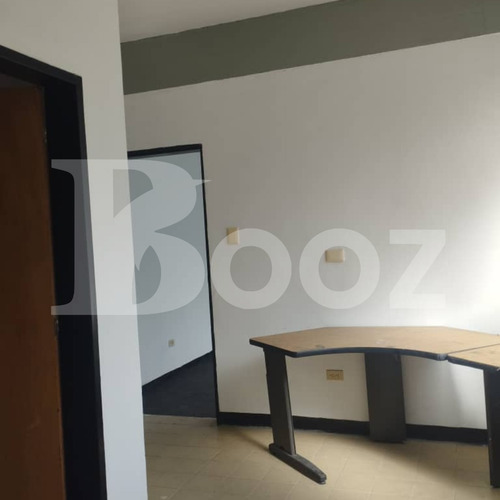 Alquiler De Piso Industrial, Guarenas, 52mt2