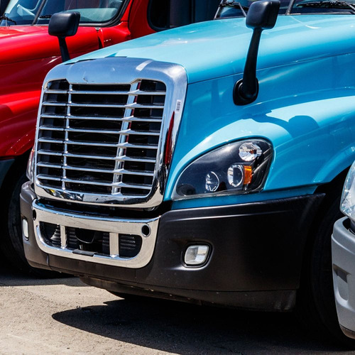 Parachoques Camión Freightliner Cascadia Con Perforaciones