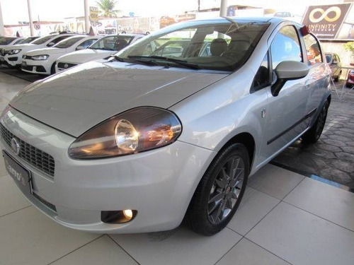 Fiat Punto 1.4 Attractive Italia 8v Flex 4p Manual