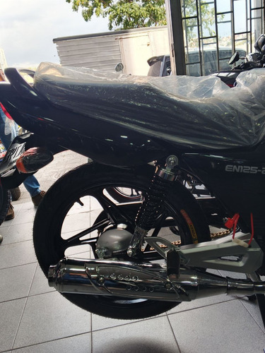 En125 Suzuki