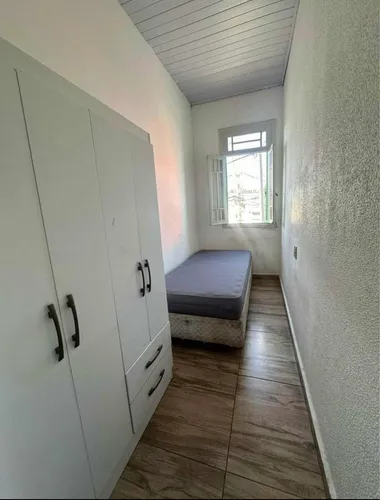 Pensão/ República/ Quartos Para Alugar/casa/kitinet