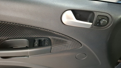 Volkswagen Gol 1.6 Connect 5 Ptas. Std.