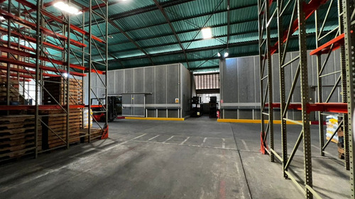 Daniela Linarez Ofrece En Venta Galpones En Zona Industrial Iii Avenida Principal Totalmente Equipadon Con Cavas De Conservacion Empaquetadora Listo Para Producir Conjunto Privado Barquisimeto Lara