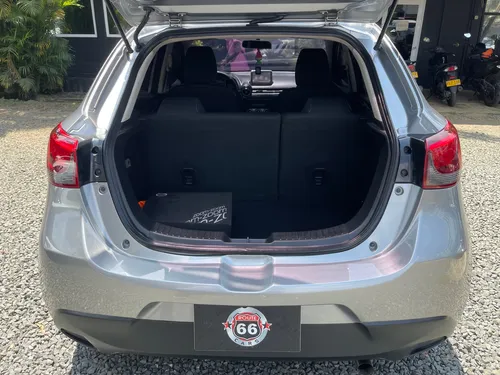 Mazda 2 Touring Mt