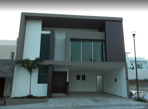 34/ Y-aim Hermosa Casa En Veracruz En Fraccionamiento Las Lomas Con  Amenidades 