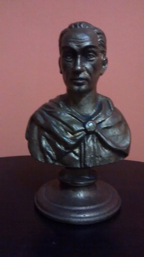 Bello Busto Antiguo En Bronce De Simón Bolívar