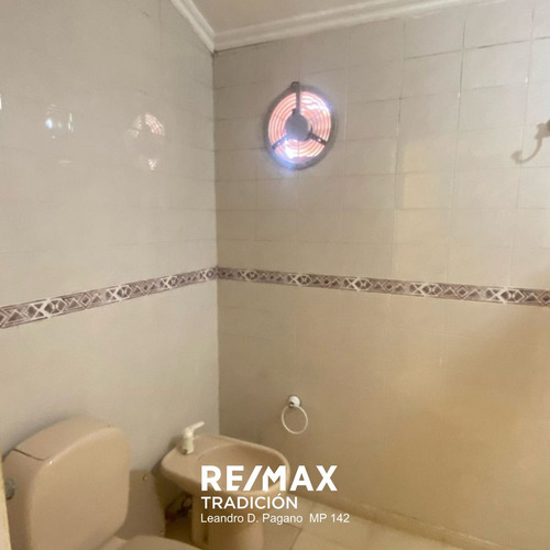 Casa En Venta 3 Dormitorios Barrio Los Troncos