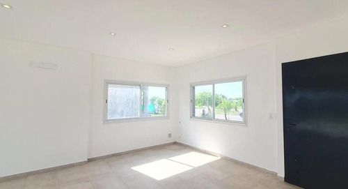 Imagen 22 de 28 de Casa En Venta En San Ramon - Pilar Del Este