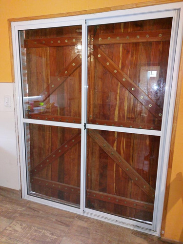 Casa Quinta En Venta - 2 Dormitorios 2 Baños - 900mts2 - San Vicente