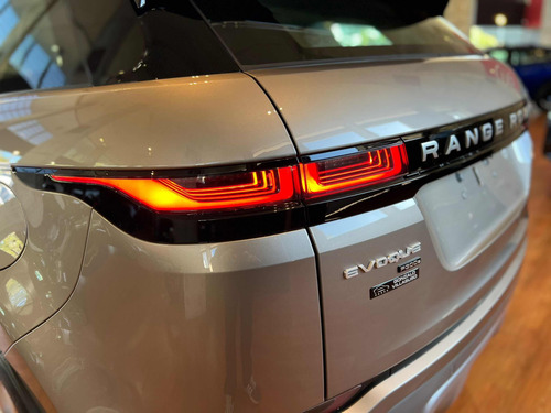 Imagen 12 de 21 de Land Rover Range Rover Evoque New Model P300e Hibrida