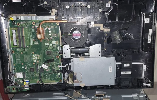 Todo En Uno Lenovo Amd A9 9420 (Usado)
