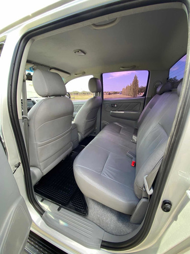 Toyota Hilux 3.0 Cd Srv Cuero I 171cv 4x4 2011