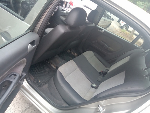 Volkswagen Voyage 1.6 Gp
