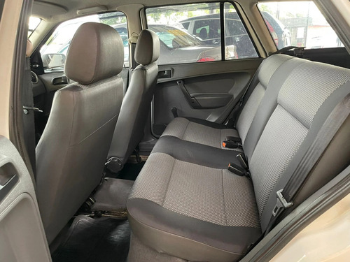 Volkswagen Parati 1.6 MI SURF 8V FLEX 4P MANUAL G.IV