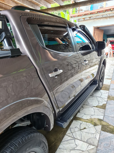 Mitsubishi Triton 2.4 Hpe-S Cab. Dupla 4X4 Aut. 4P
