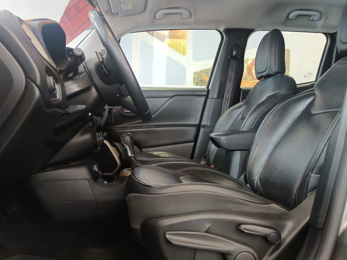 Jeep Renegade 1.8 Longitude Flex Aut. 5p