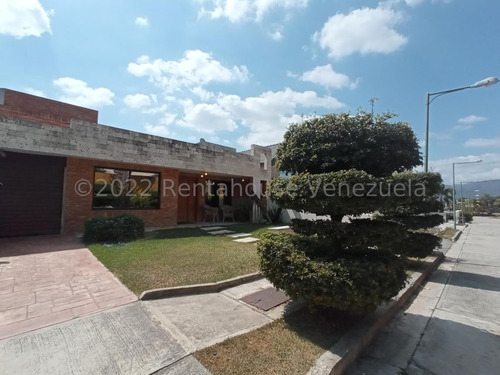 Leida Falcon Rentahouse Vende Casa En Lomas Del Country Valencia Carabobo Lf24-13910