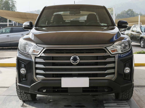 SsangYong Musso Grand LX 2.2TD 6MT 2WD