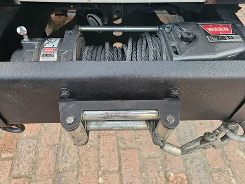 Nissan Tk 4x4 (original)