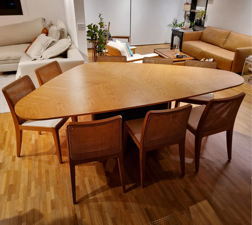 Mesa Orgânica Triangular 150x150 1 Bases Cor Freijó Freijó Freijó