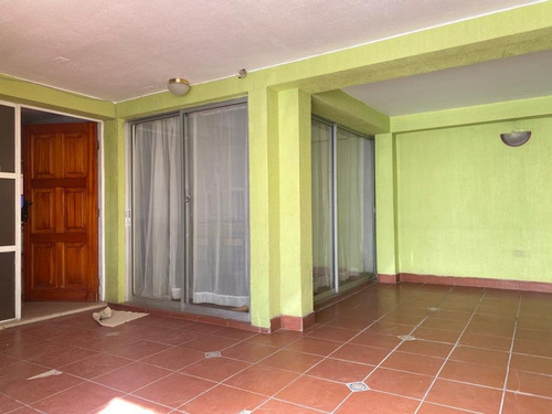 Casa Amoblada De 6 Dormitorios En Villa Los Algarr...