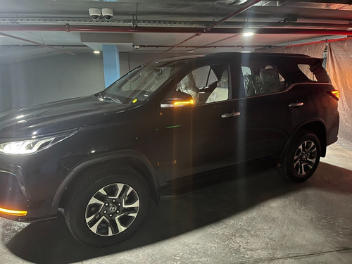 Imagen 2 de 15 de Toyota Sw4 Diamond Ii 2.8 Tdi 6 At 7a 2022