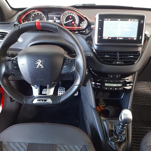 Imagen 11 de 14 de Peugeot 208 Gt 1.6 Turbo 165 Hp