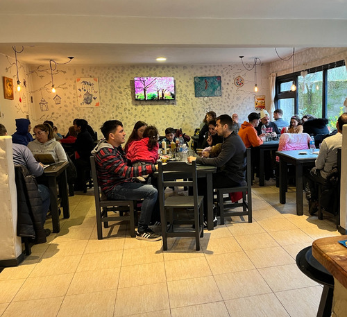 Restaurante Pleno Centro De Villa La Angostura