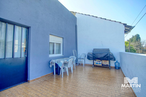 Venta En Block 2 Locales Y 1 Vivienda. Excelente Zona Comercial.