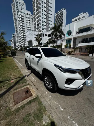 Toyota Fortuner 2.4 Street At 7As