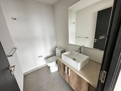 Departamento Renta, En Bosque Real Oaks