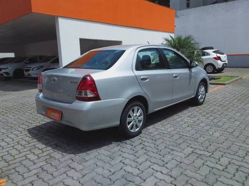 Imagem 7 de 10 de Toyota Etios 1.5 X Plus Sedan 16v Flex 4p Automático