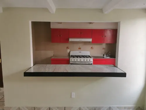 Casa En Villa De Las Flores, 3 Recamaras, 1 Baño Y Medio