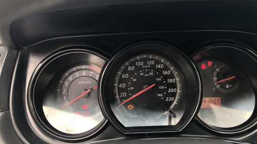 Imagen 14 de 15 de Nissan Tiida 2016 1.8 Advance 4p Mt - U7314