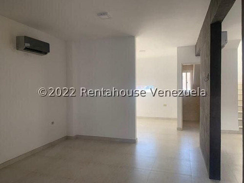 Imagen 9 de 16 de Townhouse En Venta, Puerta Maraven, Punto Fijo.