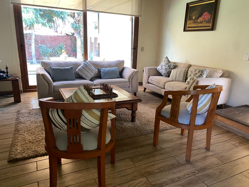 Estupenda Casa Estilo Chilena De Un Piso Con Gran Terreno