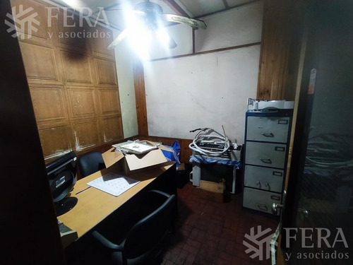 Imagen 5 de 10 de Venta De Galpón En Villa Dominico (28546)