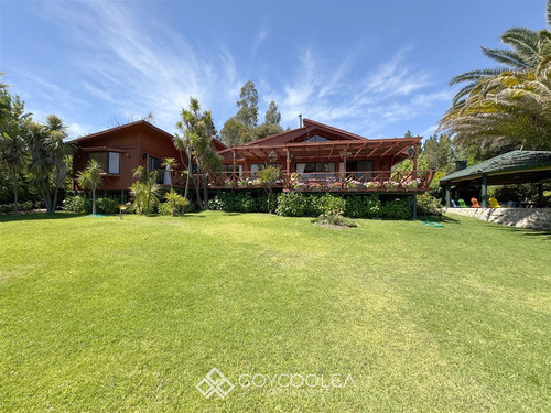 Casa En Venta De 6 Dorm. En La Estrella