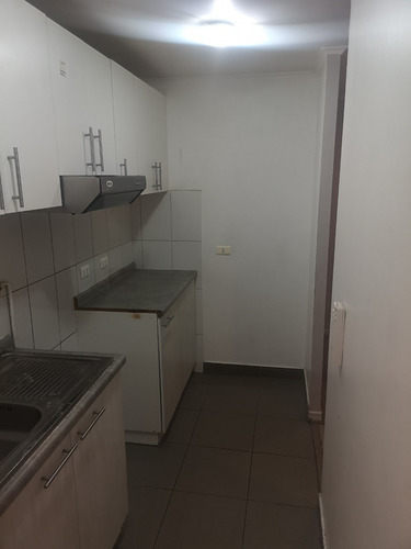 Acogedor Depto. Carvajal 458, La Cisterna (2d, 1b, Terraza)