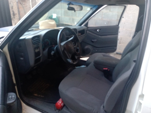Imagem 5 de 14 de Chevrolet S10 2010 2.4 Advantage Cab. Dupla 4x2 Flexpower 4p