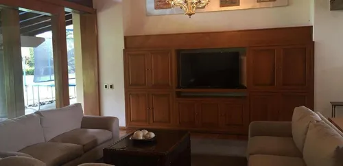 La Casa De Los Apantles