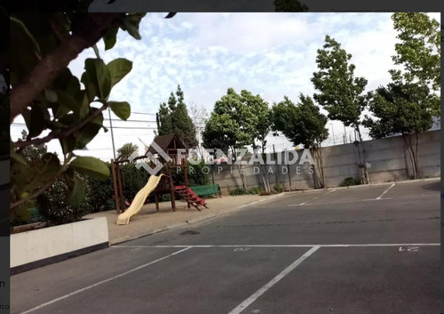 Departamento En Venta De 2 Dorm. En Maipú