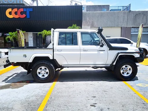 Toyota Land Cruiser S79