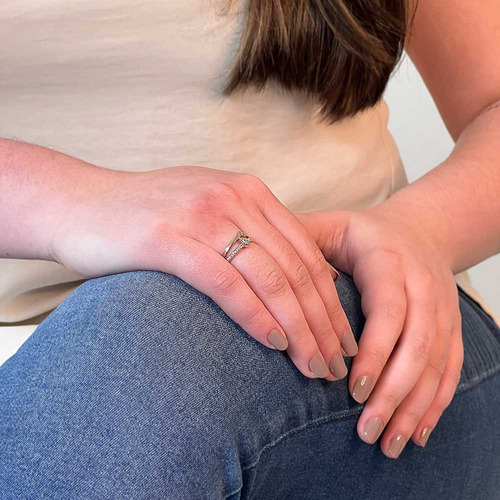 Anel Duplo Em Ouro 18k Com 14,0 Pontos De Diamante Aro 17